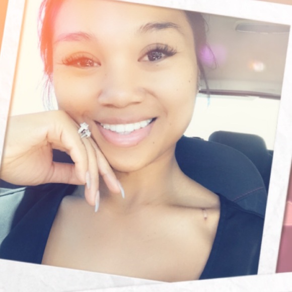 Meet your Posher, Samantha - Picture 1 of 1